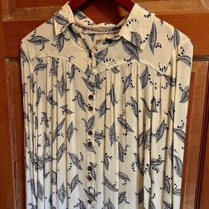 Maeve by Anthropologie button down cream and black floral blouse